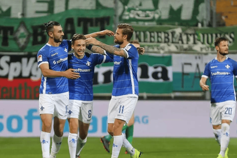 柏林赫塔主场不敌对手，遗憾失利