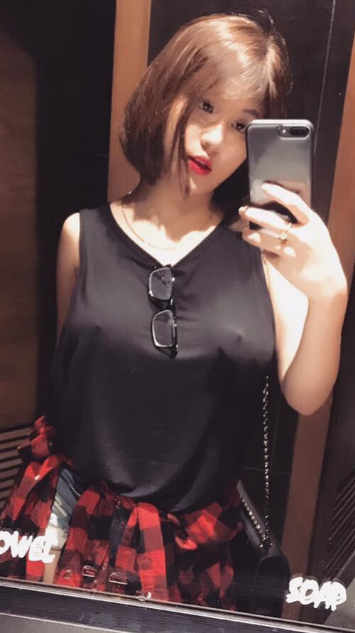 逆袭的号角,索伯绝地反击红牛二队,佩雷兹一骑绝尘惊艳围场