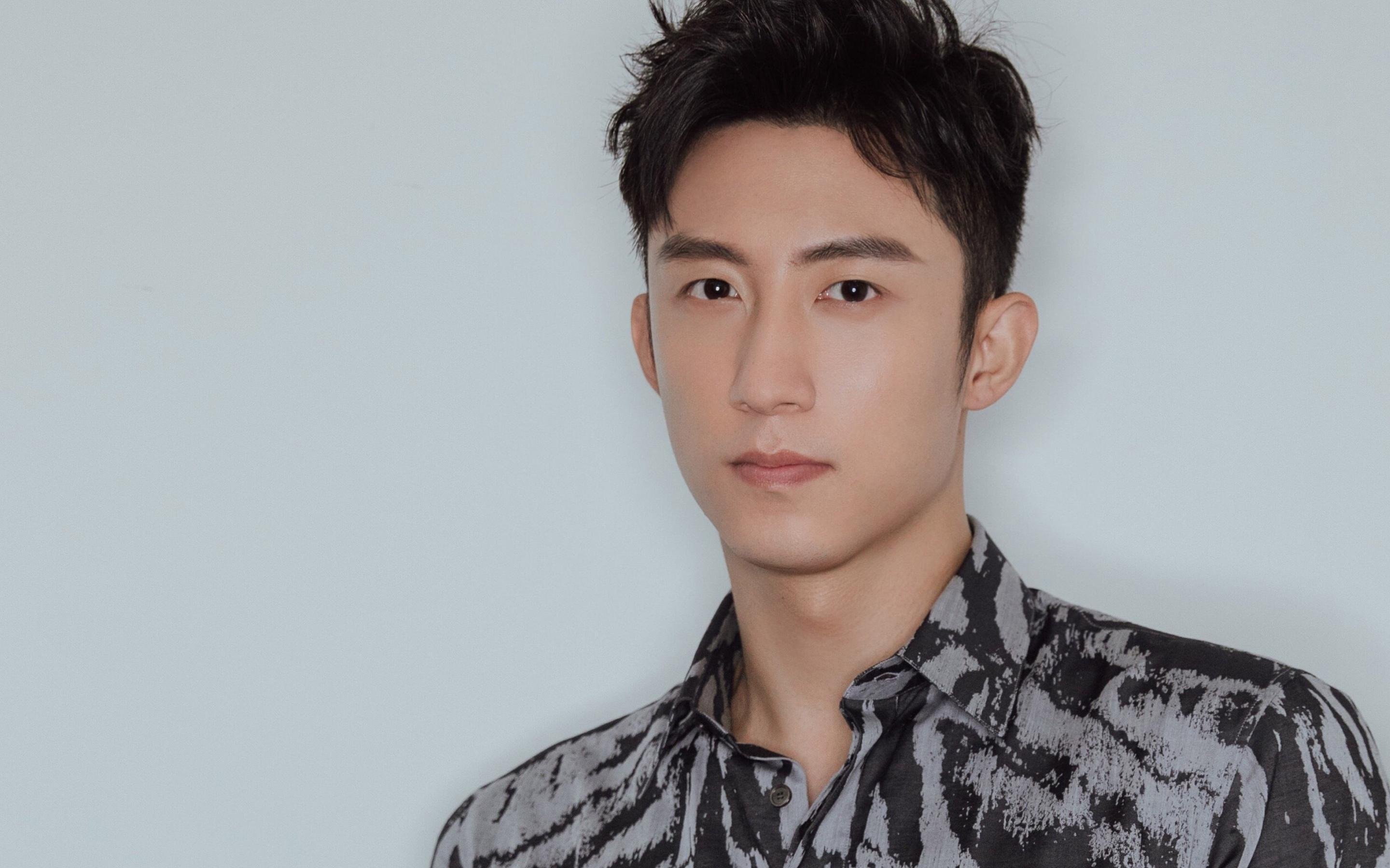 当足球悍将征服篮球圣殿，冰岛与迪马利亚的唯一性狂想曲