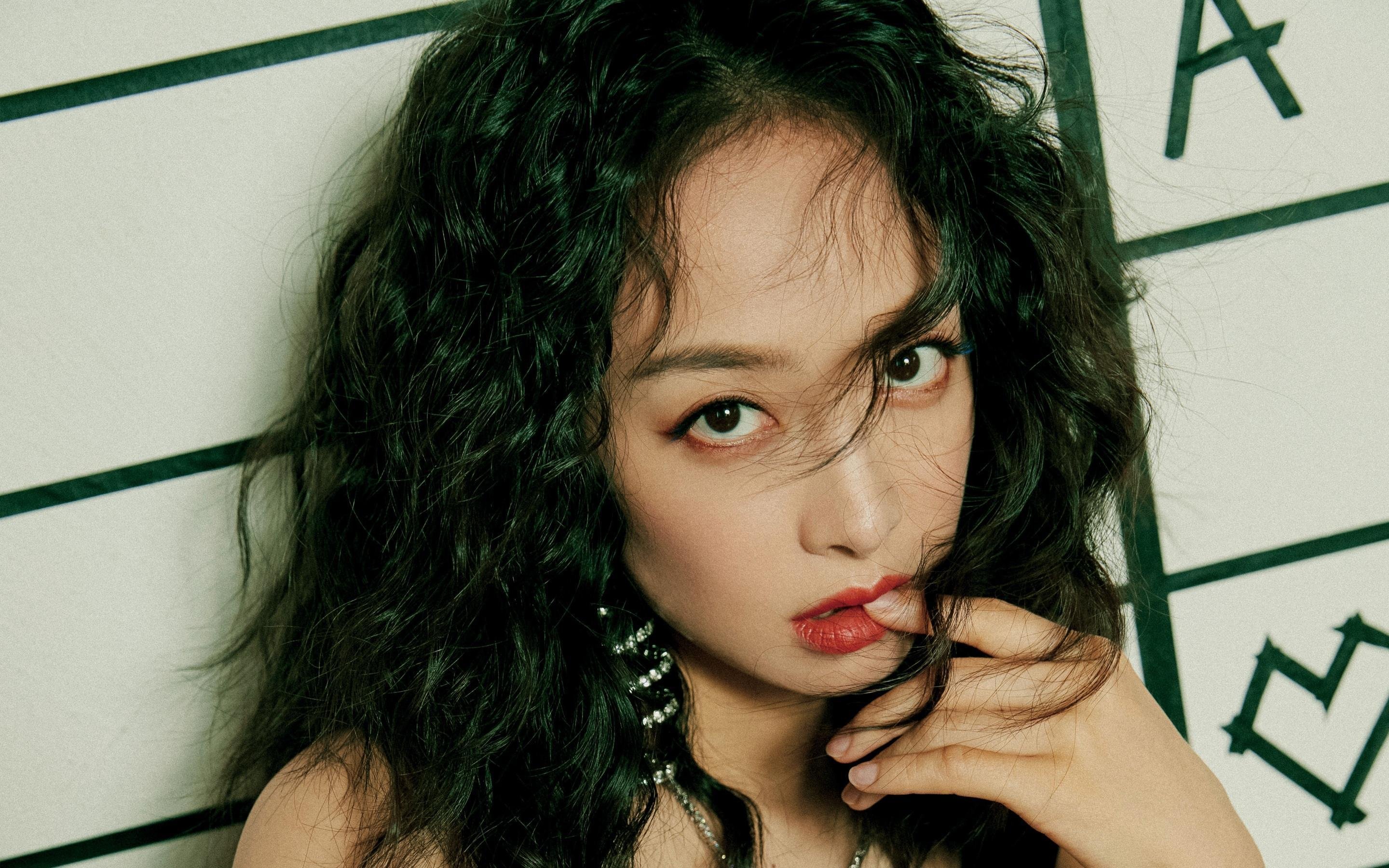 跨界奇迹,广厦队狂胜马刺,德罗赞在NBA总决赛的传奇接管